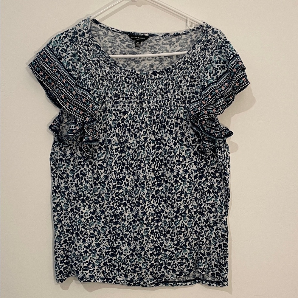 Lucky Brand Blue Floral Blouse size M ruffle sleeves